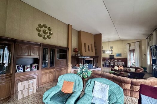 Villa singola di ampie dimensioni